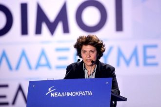 Κυβέρνηση σε φάση αποδρομής