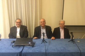 Δείτε την ίδια φωτογραφία πριν από 25 χρόνια!