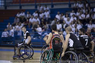 Αγώνας μπάσκετ στην πλ. Γεωργίου!
