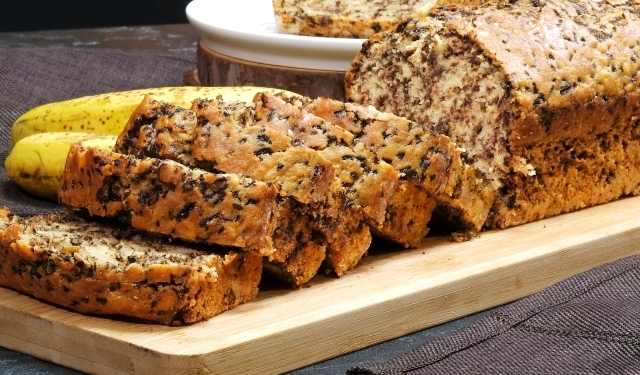 Τρουφάτο κέικ με τις μαυρισμένες μπανάνες