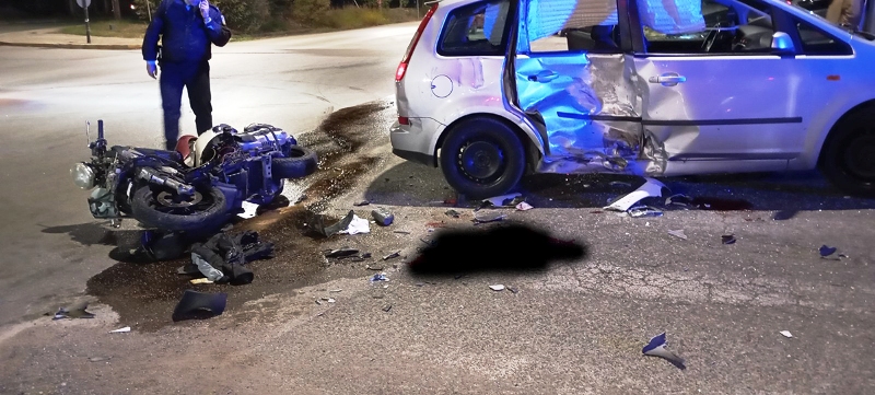 Ανείπωτη τραγωδία στο Αγρίνιο: Νεκρός 20χρονος δικυκλιστής σε τροχαίο, χαροπαλεύει νεαρή κοπέλα! (ΦΩΤΟ)