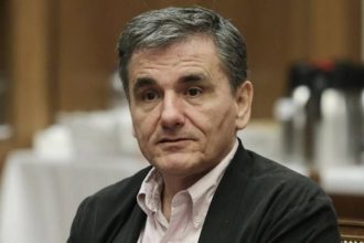 Ο Τσακαλώτος σε διαδικτυακή εκδήλωση του ΣΥΡΙΖΑ Αχαϊας: Επιλέγει την δημιουργική καταστροφή η ΝΔ