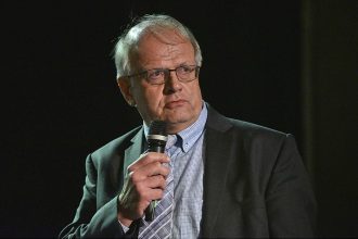 Πρωτοφανές ξέσπασμα του Άκη Τσελέντη: Δεν υπάρχουν πια εικονίσματα σε νοσοκομεία - Εδώ είναι Ελλάδα, όχι Μωαμεθανιστάν