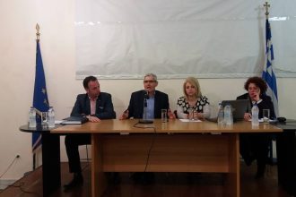 Η φτώχεια και η απουσία ελέγχου των γονιών πίσω από τη σχολική βία - Στοιχεία που παρουσίασε ο Άγγελος Τσιγκρής στην Κάτω Αχαΐα