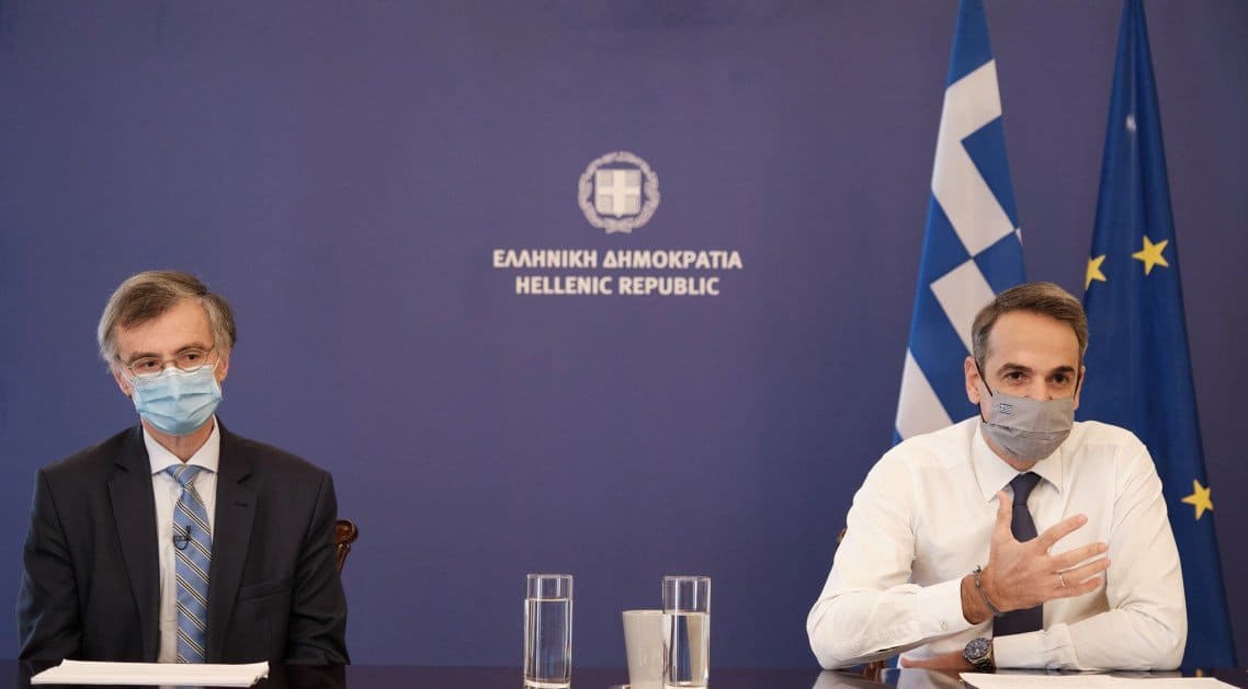 Μητσοτάκης με Τσιόδρα για τον εμβολιασμό κατά της εποχικής γρίπης: Ας ακούσουμε λοιπόν τους γιατρούς κι ας θωρακιστούμε