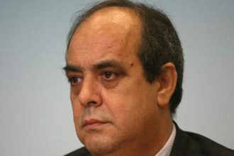 «Παραιτηθείτε» από τους καιροσκοπισμούς !