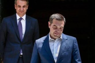 Μητσοτάκης - Τσίπρας για τα «Τραπεζάκια έξω» του Σαββόπουλου!