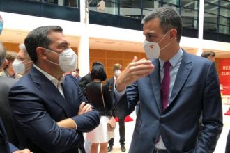 Αλέξης Τσίπρας: Τι είπε σε "πηγαδάκι" με Σάντσεθ και Λέτα στο Βερολίνο