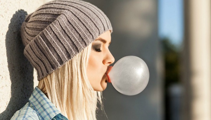 Θέλετε να έχετε πιο γρήγορα αντανακλαστικά; Φάτε μια τσίχλα