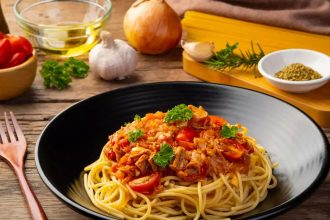 Συνταγή για spaghetti με τόνο