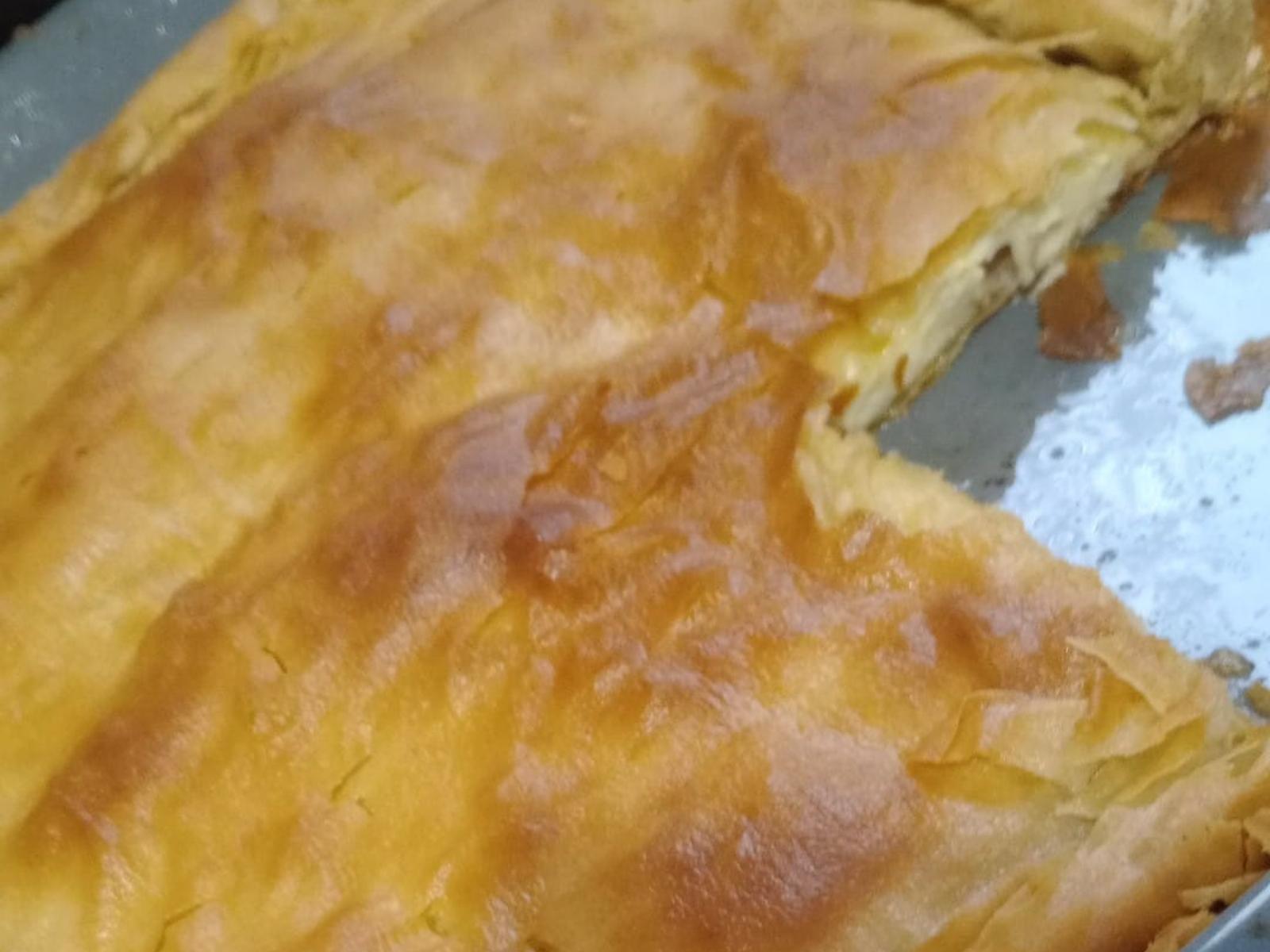 Τυρόπιτα με έτοιμο φύλλο σαν σπιτικό