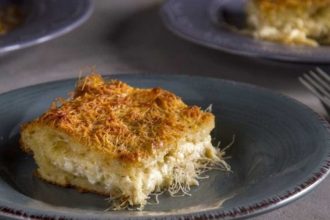 Λαχταριστή συνταγή για τυρόπιτα κιουνεφέ