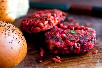 Υγιεινά μπιφτέκια από παντζάρια