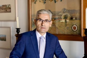 Η έκθεση των παιδιών στα social media αυξάνει τον κίνδυνο θυματοποίησής τους