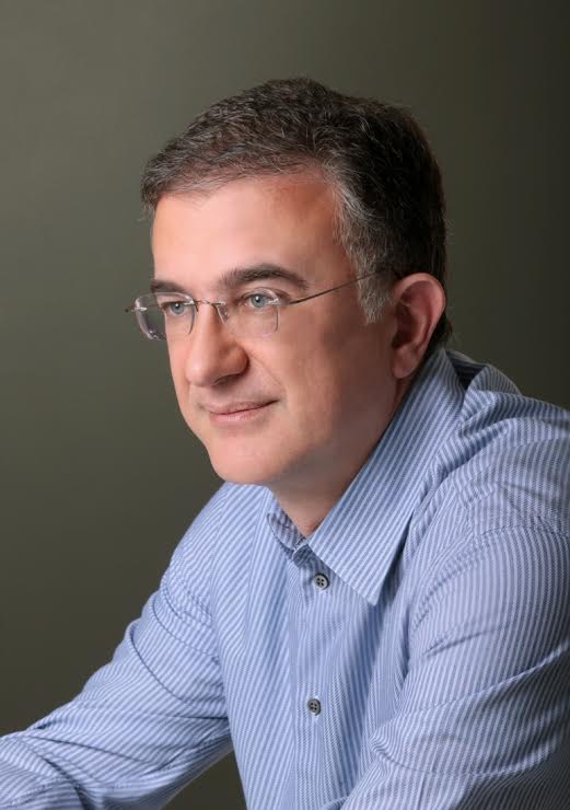 Κοινωνία αξιών με τους άξιους