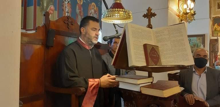 Έψαλε στους Πετσάκους Καλαβρύτων ο περιφερειακός Σύμβουλος Σπύρος Σκιαδαρέσης – ΦΩΤΟ