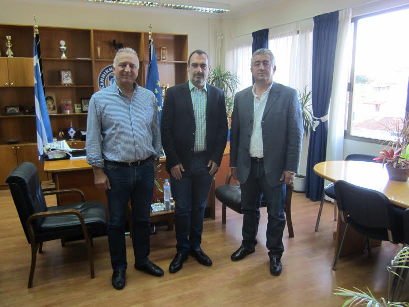 Πάτρα: Τετ α τετ συγχαρητήρια Κατσανιώτη στους επικεφαλείς της ΕΛ.ΑΣ για την εξάρθρωση αρχαιοκάπηλων