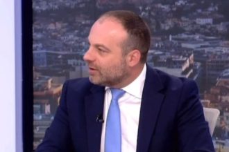 Θέμης Μπάκας: Σχόλιο με αφορμή ανατροπή λεωφορείου στα Καλάβρυτα