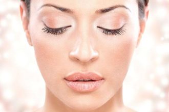 Tips για τέλειο φυσικό καλοκαιρινό μακιγιάζ