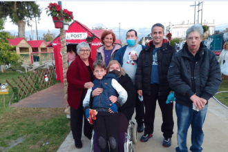 Στο Χριστουγεννιάτικο χωριό του Royal τα παιδιά των ΚΔΑΠ-ΑμεΑ του Δήμου Πατρέων (ΦΩΤΟ)