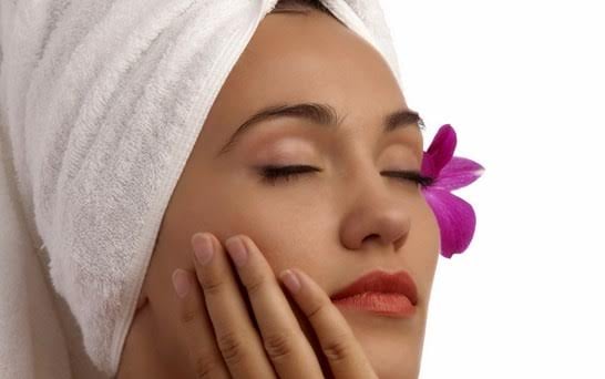 Θέλεις μεταξένια επιδερμίδα; Αυτό το λάδι ομορφιάς θα σου τη χαρίσει