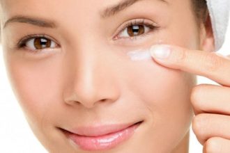 Το μαγικό τρικ για να μη κάνει το κονσίλερ γραμμές!