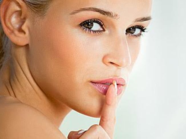 Μυστικά των stars για να δείχνεις όμορφη χωρίς να βαφτείς