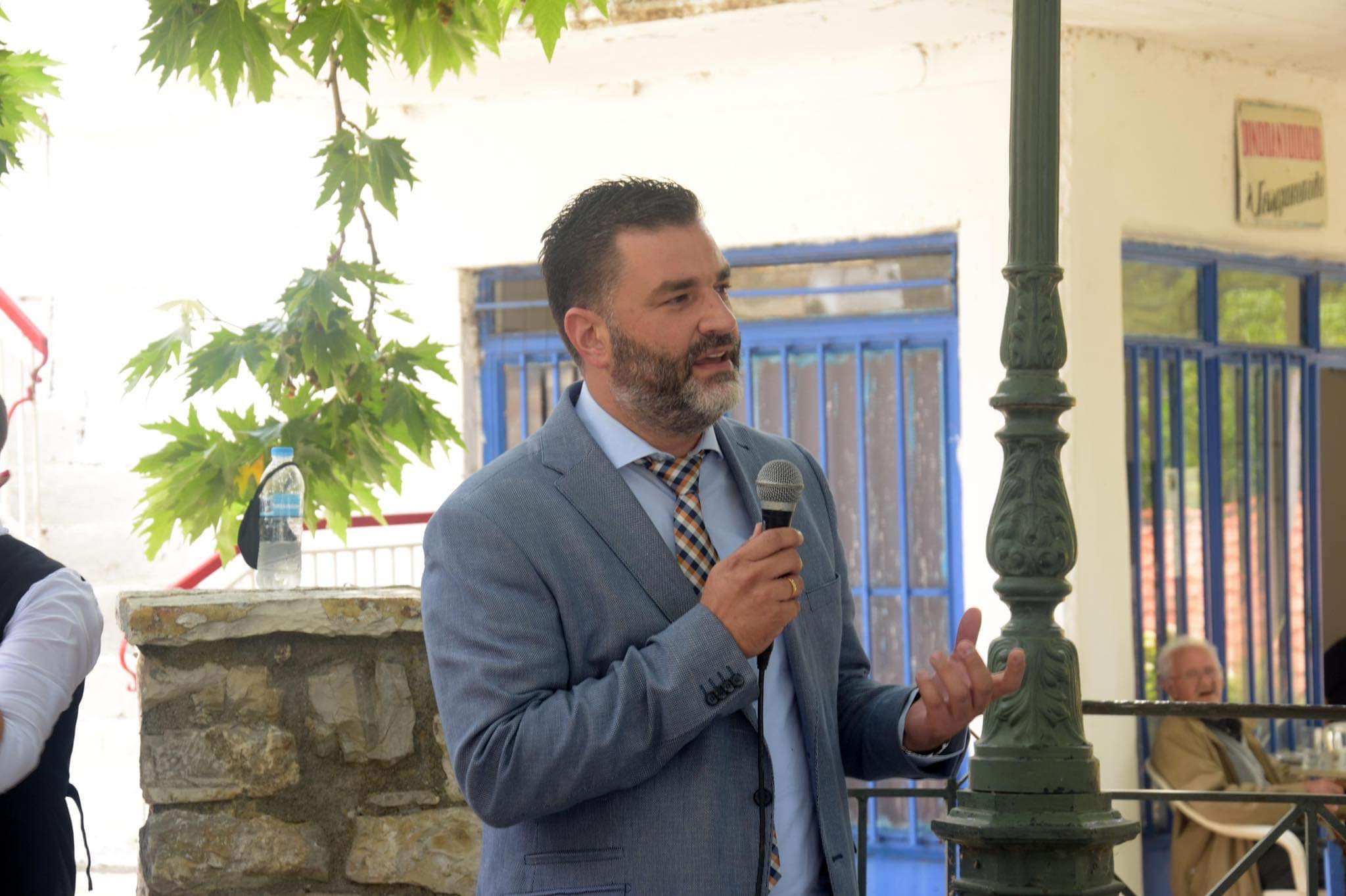 Στους Πετσάκους Καλαβρύτων ο Σπύρος Σκιαδαρέσης - ΦΩΤΟ