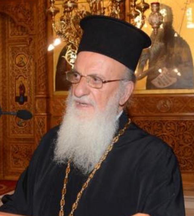 Προσφορά τροφίμων από τον π. Ερμόλαο Μασσαρά σε ευαγή ιδρύματα της Αιγιάλειας