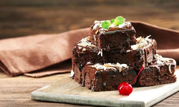 Συνταγή για σοκολατένιο κέικ με τζίντζερ