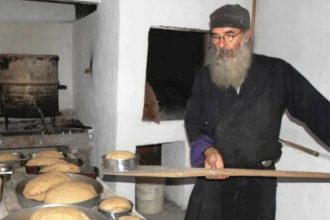 Αυτό είναι το μυστικό που προστατεύει τους μοναχούς από τον καρκίνο!
