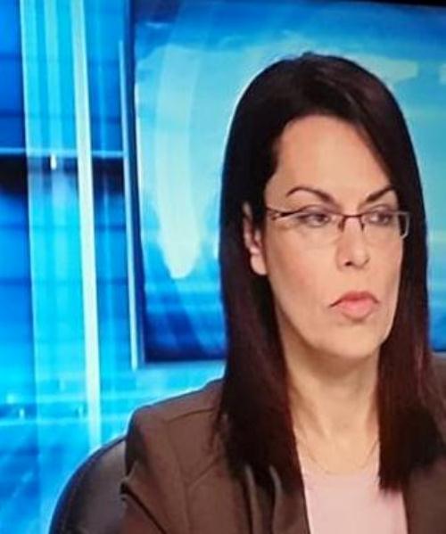 Όχι κυρία μου και με απόλυτο σεβασμό στον Κλήρο, όχι παπά μου…