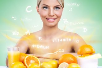 Οι 4 top βιταμίνες κατά της γήρανσης: Σφίγγουν το δέρμα, μειώνουν τις ρυτίδες και τις καφέ κηλίδες