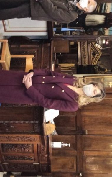 Στην Χριστουγεννιάτικη λειτουργία η Βίβιαν Σαμούρη