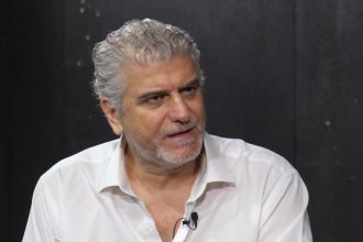 Bλαδίμηρος Κυριακίδης: «Λύγισε» μιλώντας για το καλύτερο κοπλιμέντο που έχει δεχτεί: Ό,τι πιο δυνατό έχω εισπράξει