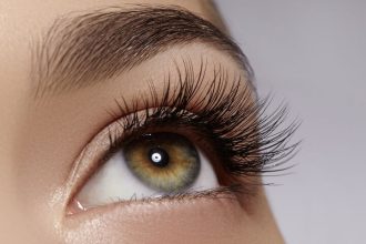 Βλεφαρίδες: Τα λάθη που τις καταστρέφουν