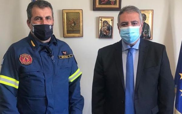 Ευχαριστίες στον Γιάννη Καρβέλη