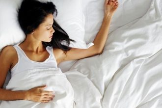 Ο κακός ύπνος συνδέεται με αυξημένο κίνδυνο γλαυκώματος στα μάτια