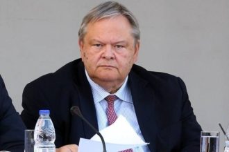 Ο Βόλφγκανγκ Σόιμπλε ως καθρέπτης