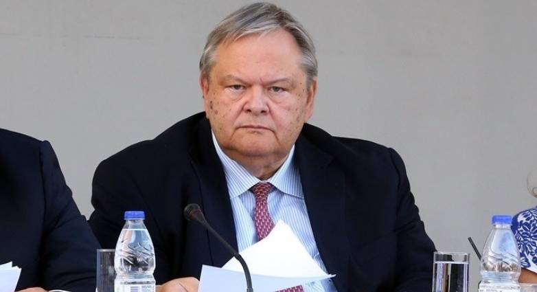 Ο Βόλφγκανγκ Σόιμπλε ως καθρέπτης