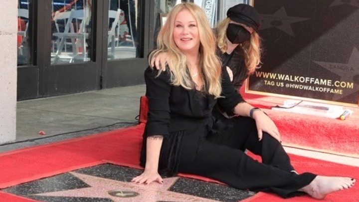 Κριστίνα Άπλγκεϊτ: Συγκλονίζει με την καθημερινή μάχη της με τη σκλήρυνση κατά πλάκας