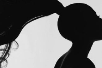 Η Αριάνα Γκράντε είναι το νέο πρόσωπο του Givenchy