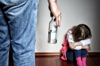 Παγκόσμια ημέρα κατά της Κακοποίησης των Παιδιών: Τα «κλειστά στόματα» που πρέπει να ανοίξουν