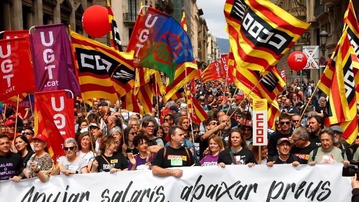 Ισπανία: Η κυβέρνηση υπέγραψε συμφωνία με τα συνδικάτα για την εβδομάδα των "37,5 ωρών"