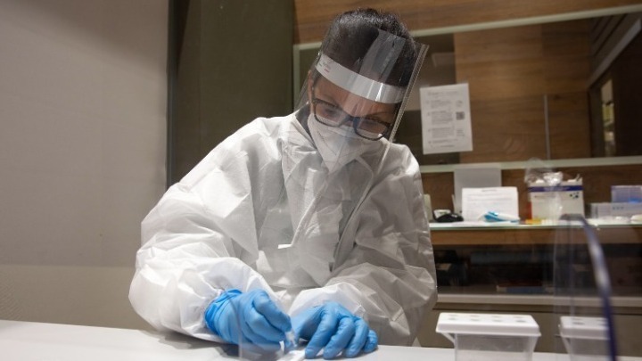 Δύο μελέτες καταλήγουν στο συμπέρασμα ότι η πανδημία ξεκίνησε στην αγορά της Ουχάν