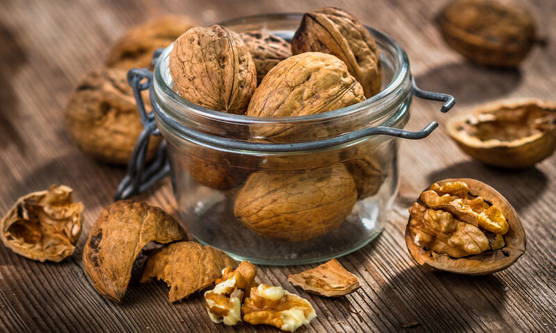 Καρύδια εναντίον υπέρτασης: Σε ποια ποσότητα σας προστατεύουν