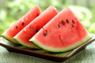 Μάσκα καρπούζι για λαμπερό και μαλακό δέρμα