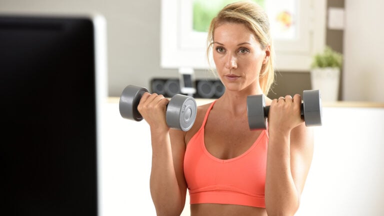 Γυμναστική μετά τα 40: Αυτά είναι τα 8 συχνότερα λάθη που κάνουν οι γυναίκες