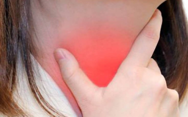 Τα τέσσερα γιατροσόφια για τον πονόλαιμο