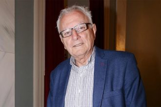 Θρηνεί η ελληνική δημοσιογραφία: Πέθανε σε ηλικία 79 ετών ο Κώστας Χαρδαβέλλας - Η λαμπρή του πορεία (ΒΙΝΤΕΟ)